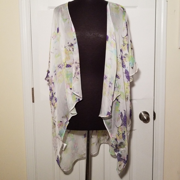 BCBGeneration Sheer Open Front Kimono M/L - Picture 2 of 6